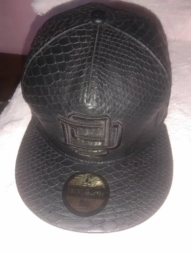 Topi kulit snapback DNINE RESERVE D9