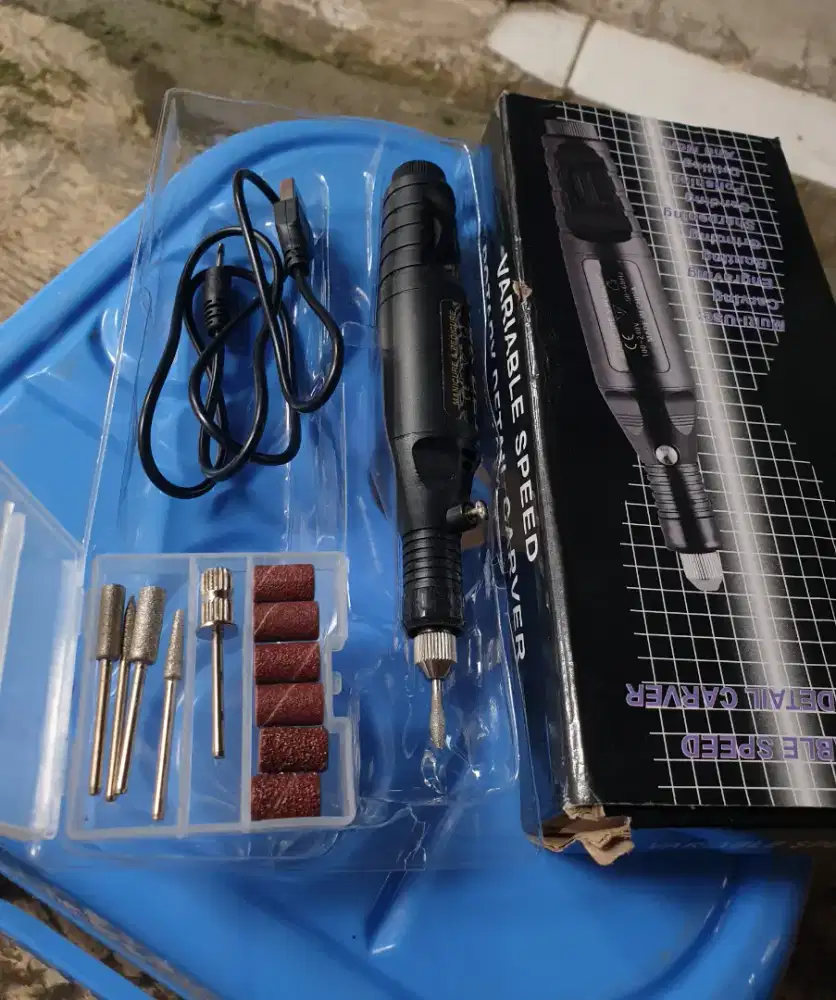 Bor lengkap dengan matanya