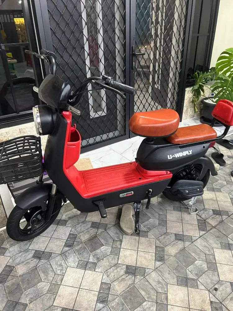 sepeda winfly d7s