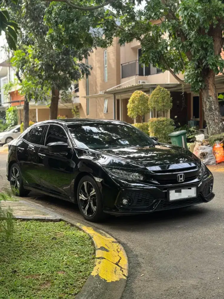 CIVIC HATCHBACK 2019