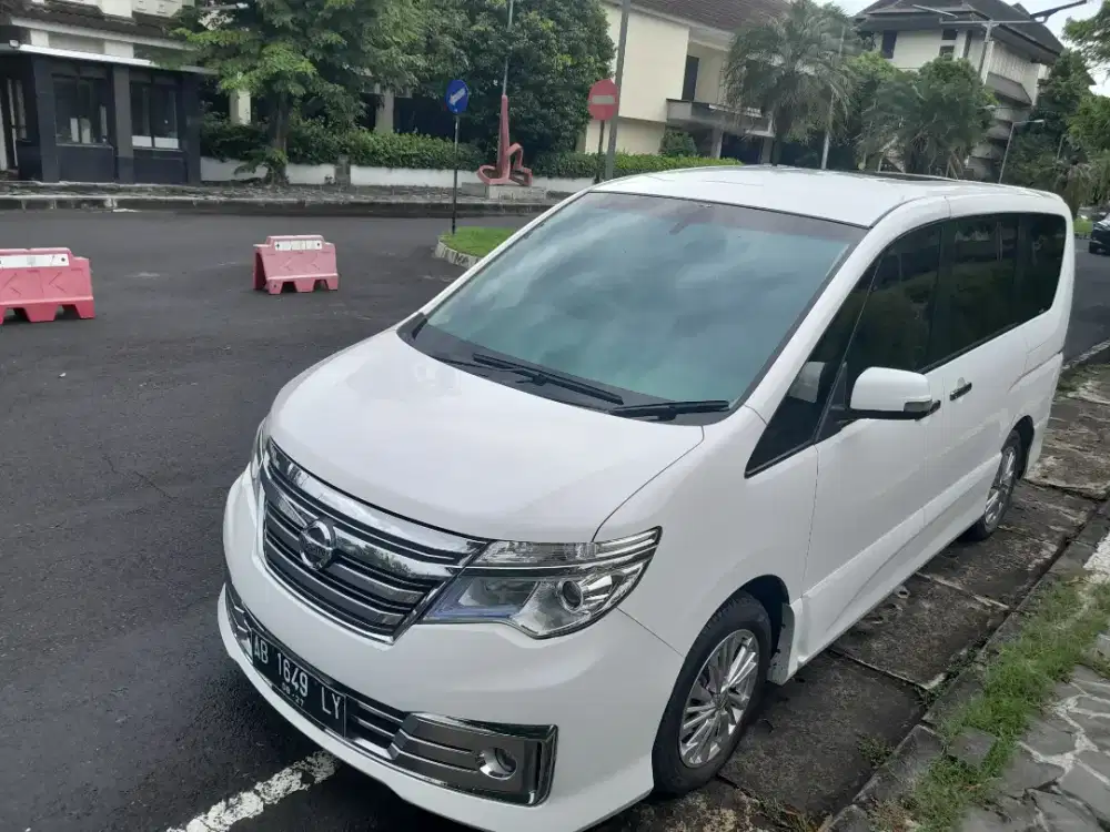 (Asli ab) Nissan Serena Hws AT c26 2017 km rendah
