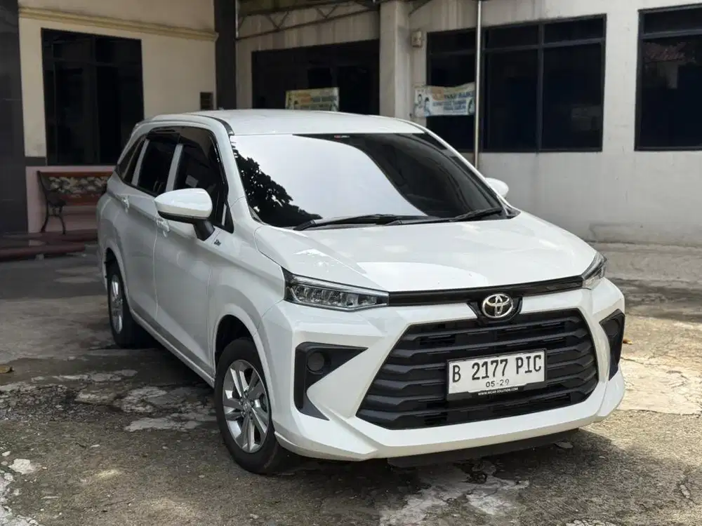 (Cash) Avanza 1.3 E MT 2024 Putih Metalik Pajak 05/25 Km42rb Record