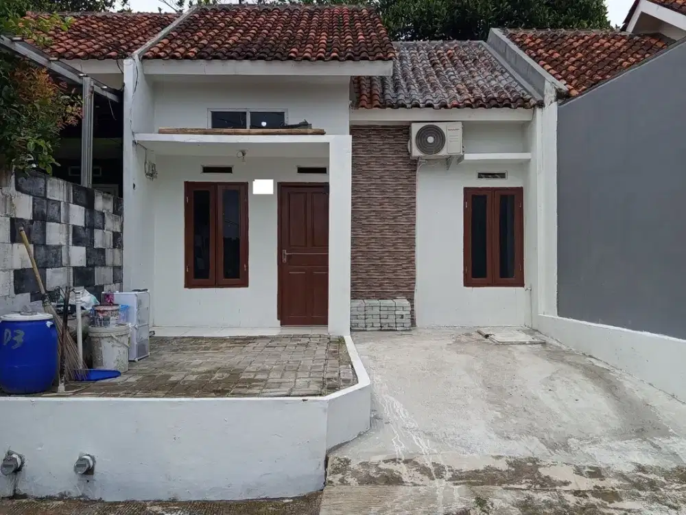 Rumah Minimalis Seken 15 Menit ke Terminal Sawangan DP Ringan J-30336