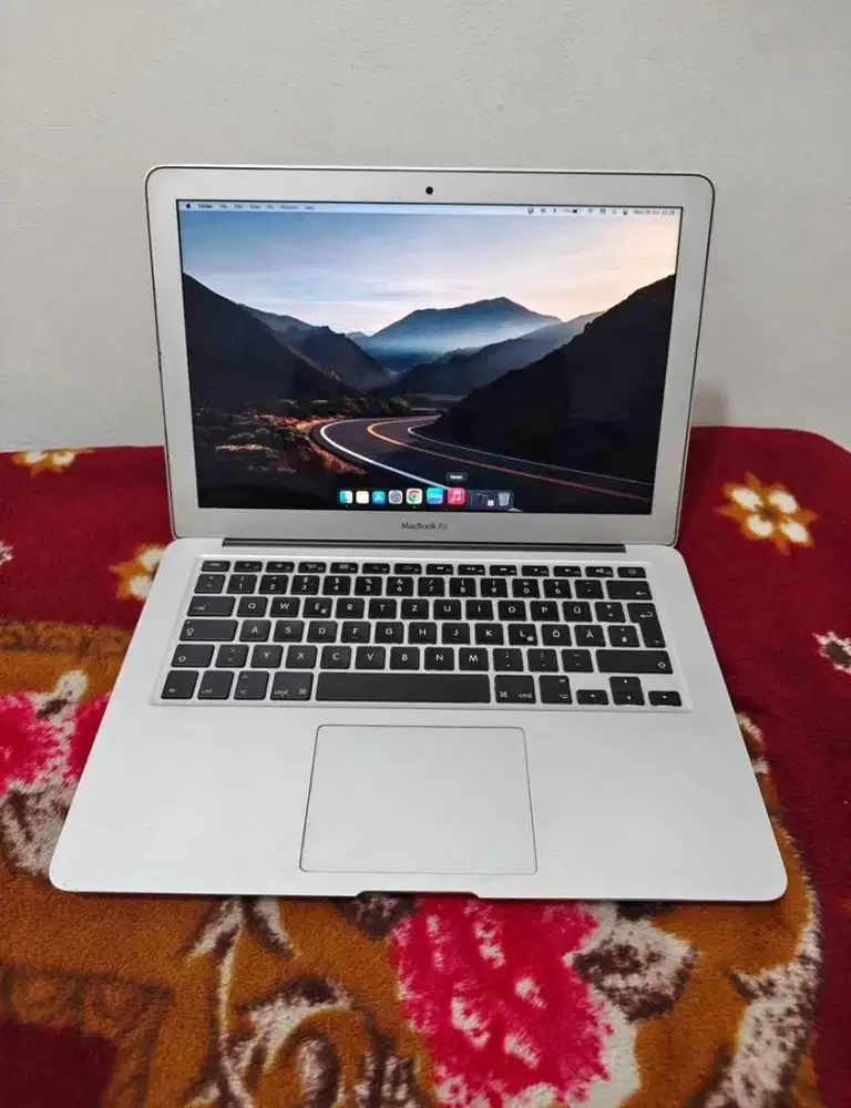 MACBOOK AIR 13INCH 2013 I7