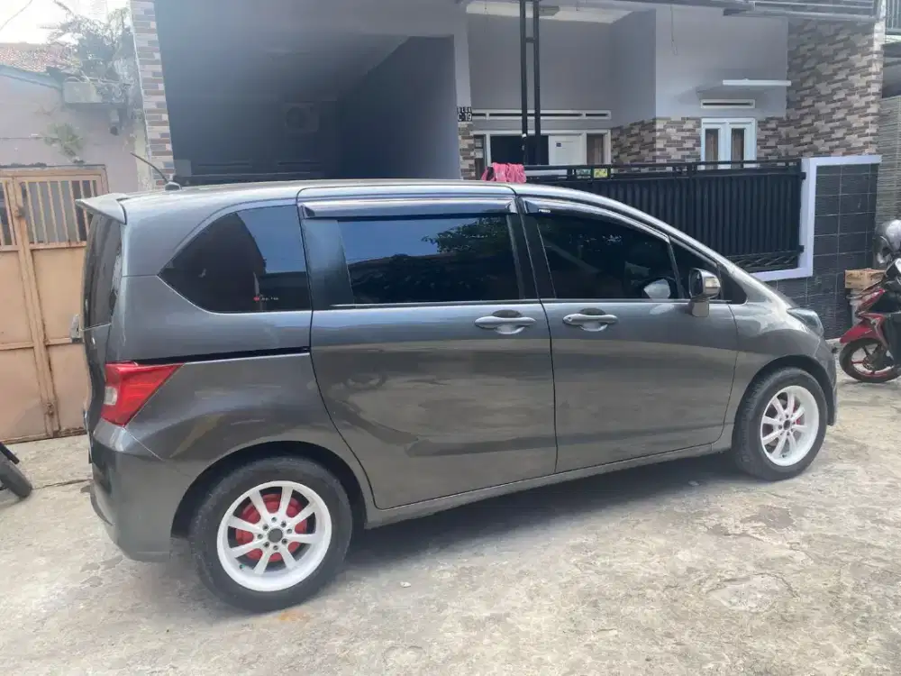 Honda Freed PSD