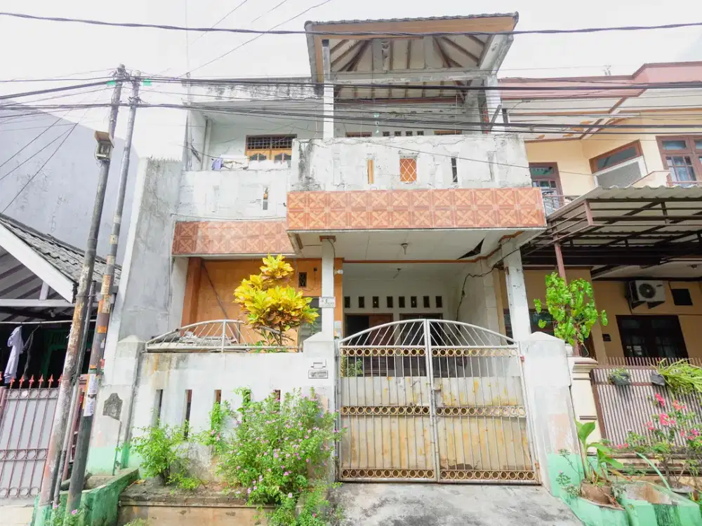 Rumah 3 Lt Bebas Banjir 10 Menit ke Stasiun Cakung Siap Huni J-27075