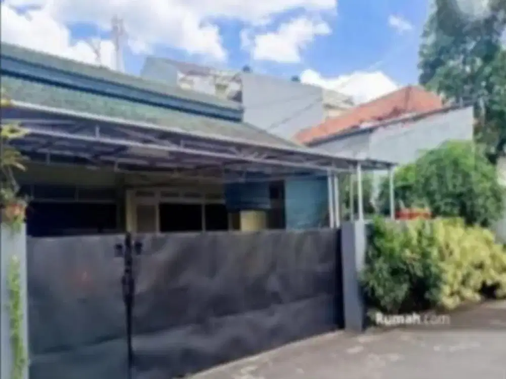 Rumah Strategis 15 Menit ke Stasiun LRT Ciracas 5 KT Siap Huni J-31187