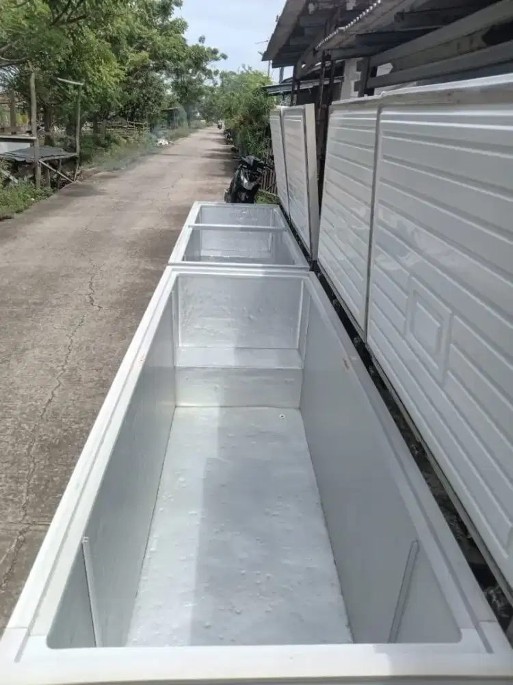 Frizer box kapasitas 1200 mrek RSA