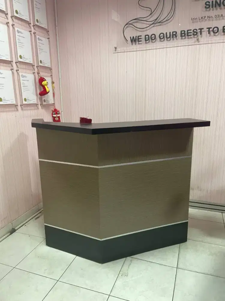 MEJA RESEPSIONIST | MEJA KANTOR | MEJA KASIR | MEJA PENERIMA TAMU