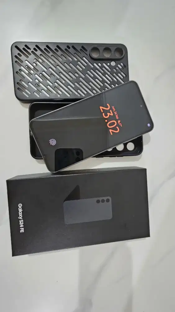 Samsung galaxy S24 FE 8/256