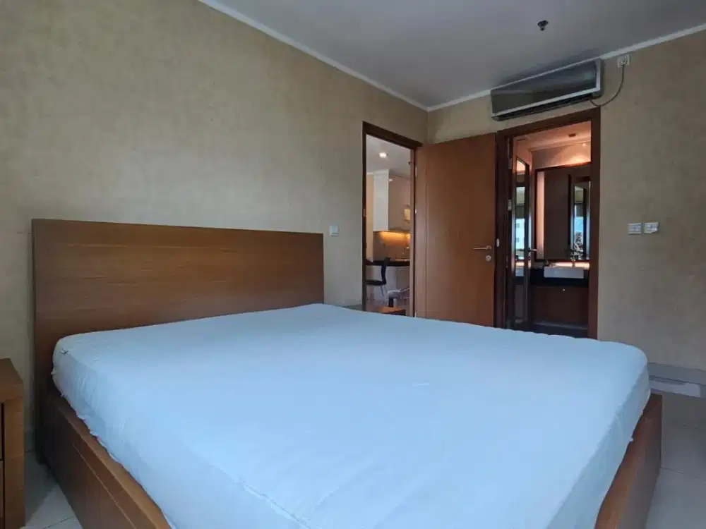 Sahid Sudirman Residence apartment lantai 10 depan mrt