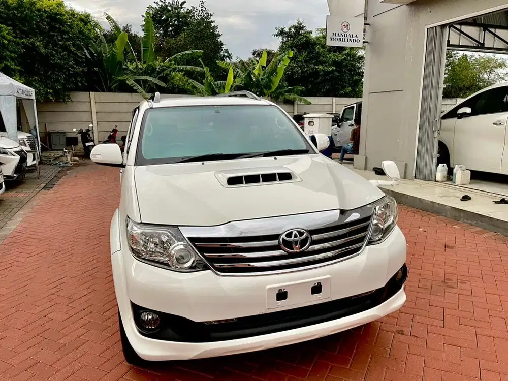 Toyota fortuner G 2.5 VNT 2014 AT km 88.000
