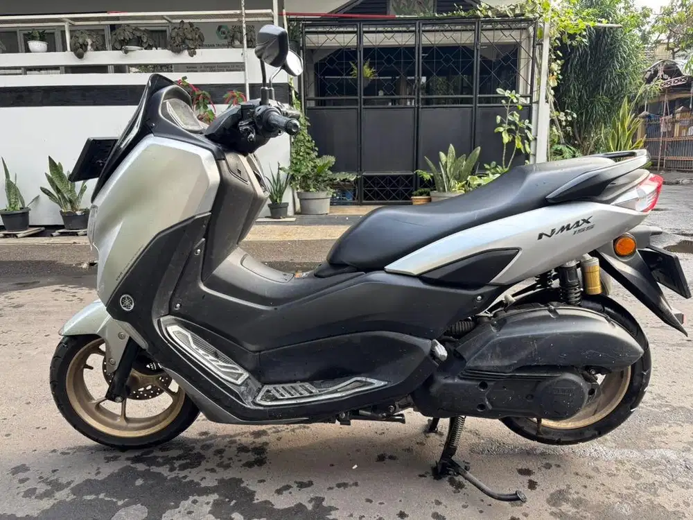 Yamaha N-Max 2024 Silver