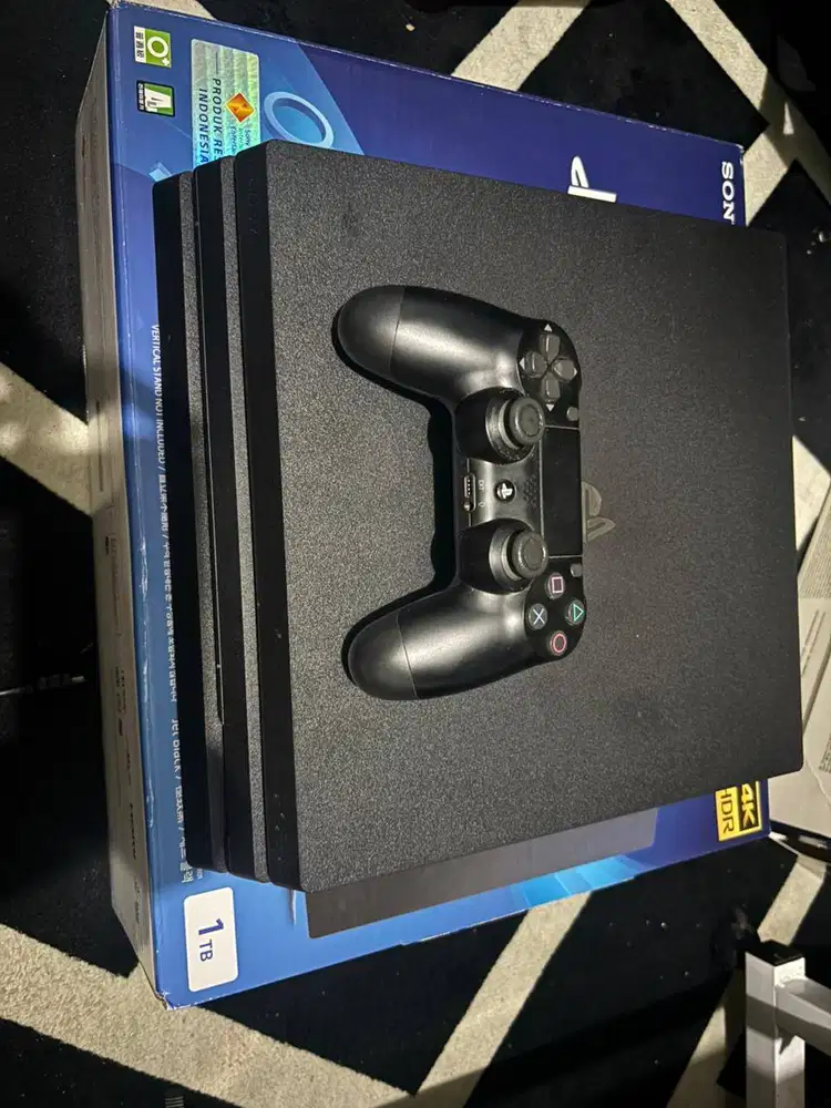 PS4 pro 1tb hen 12.02 ex sony