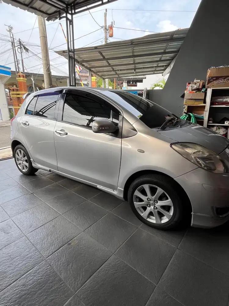 Toyota Yaris 2012 Bensin