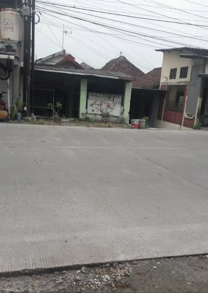 Dijual rumah pinggir Jalan Raya Sekar Putih, Bangsal, Mojokerto 850 jt