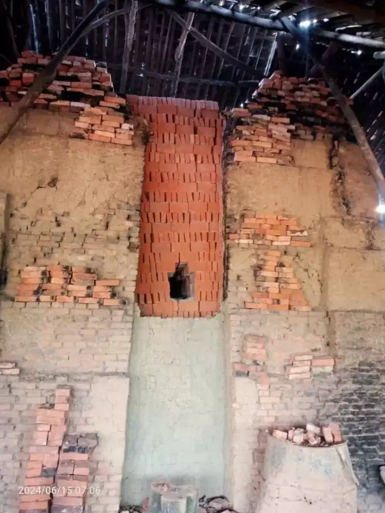 Bata Merah Press Jumbo