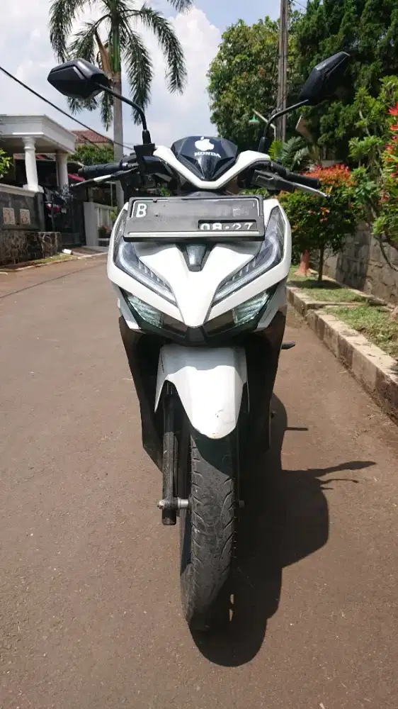 Honda vario 125 putih