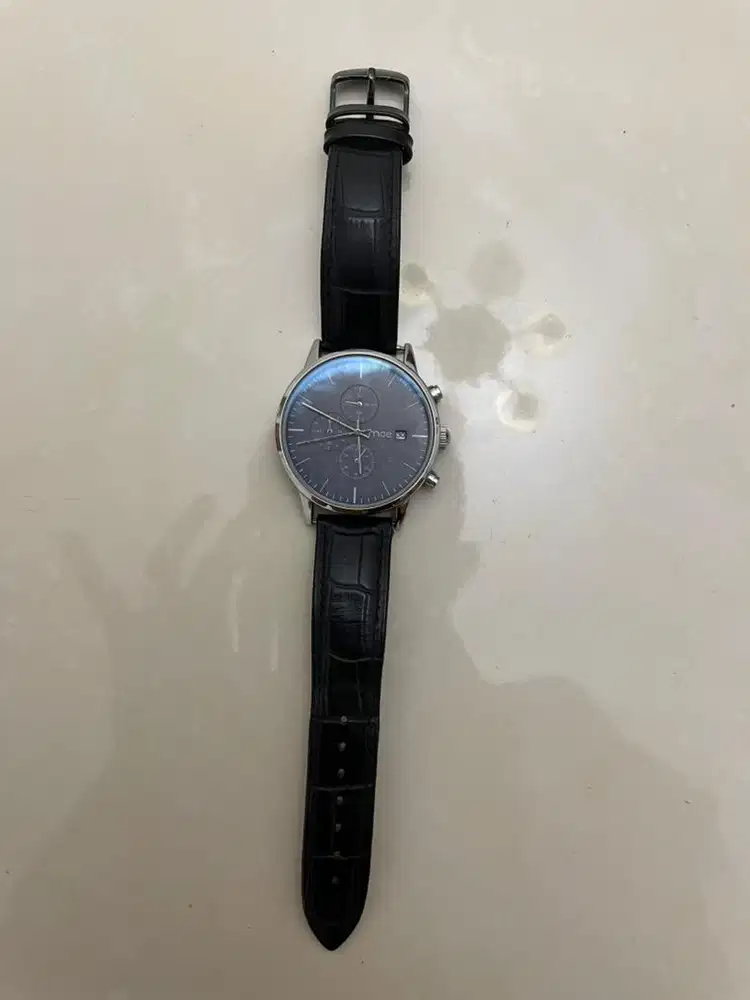 Jam tangan pria