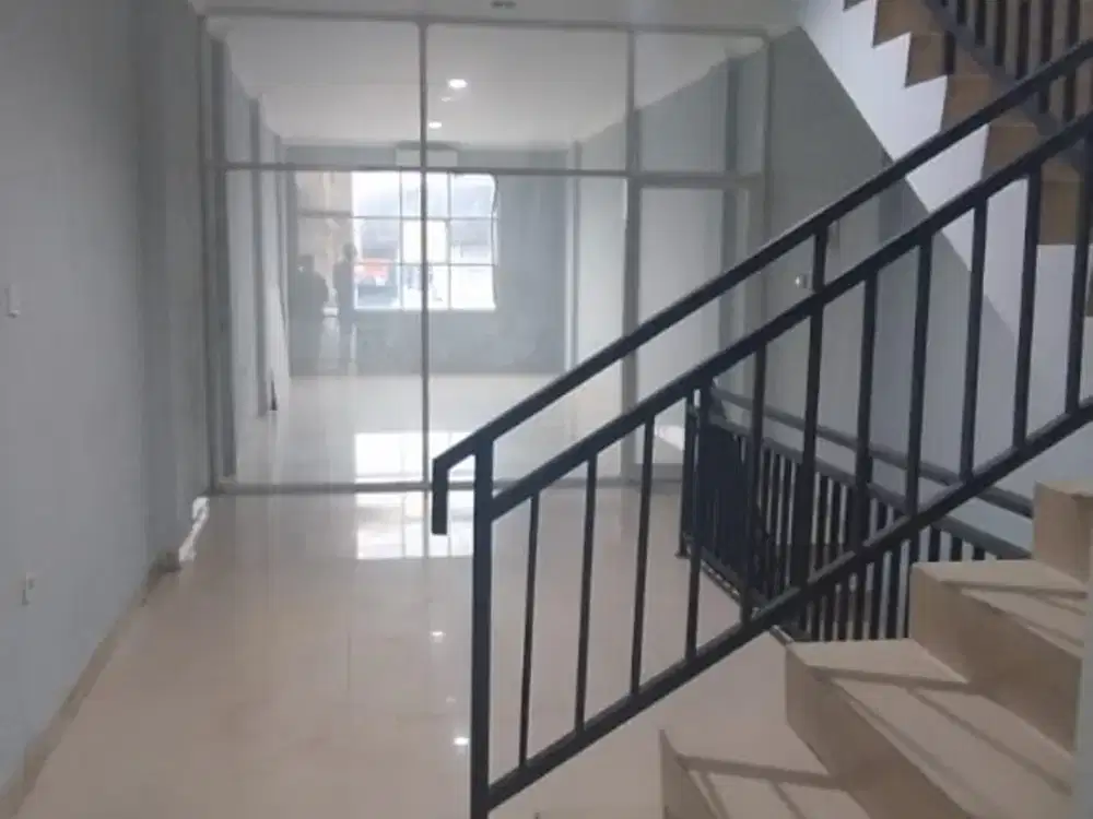 Dijual Ruko 2,5 lantai di Duri Kosambi, Uk 4x30, Harga Nego