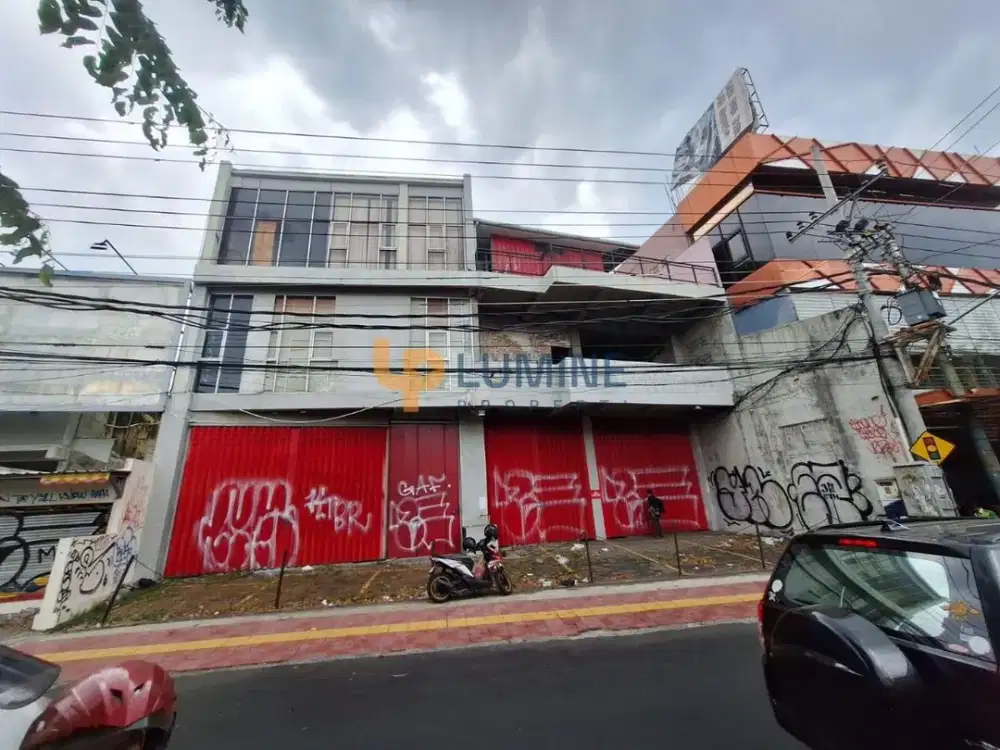 RUKO BESAR STRATEGIS 4 MENIT DARI UGM PINTU TIMUR