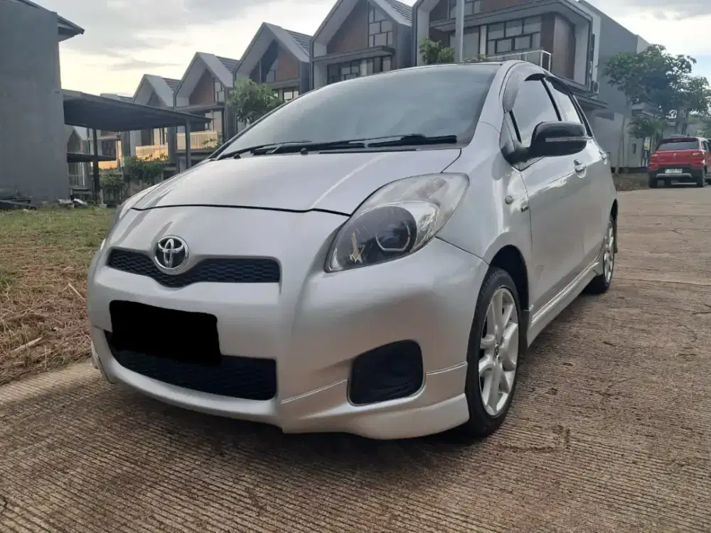 SUZUKI SPRESSO 1.0 AT 2023 MERAH