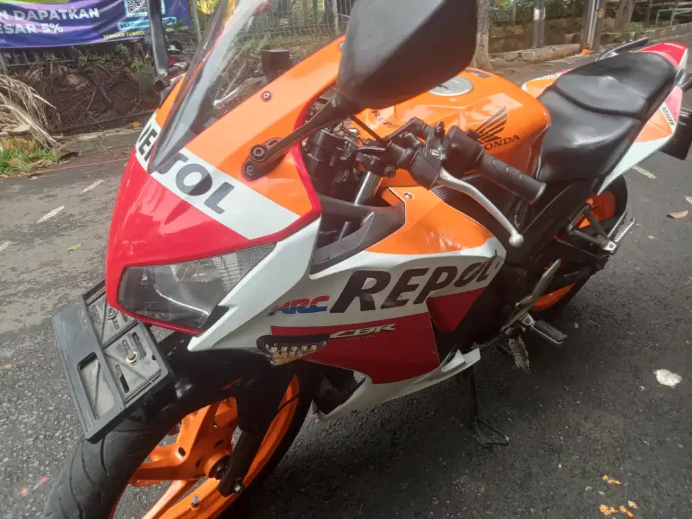 CBR 150R REPSOL SERIES limited
