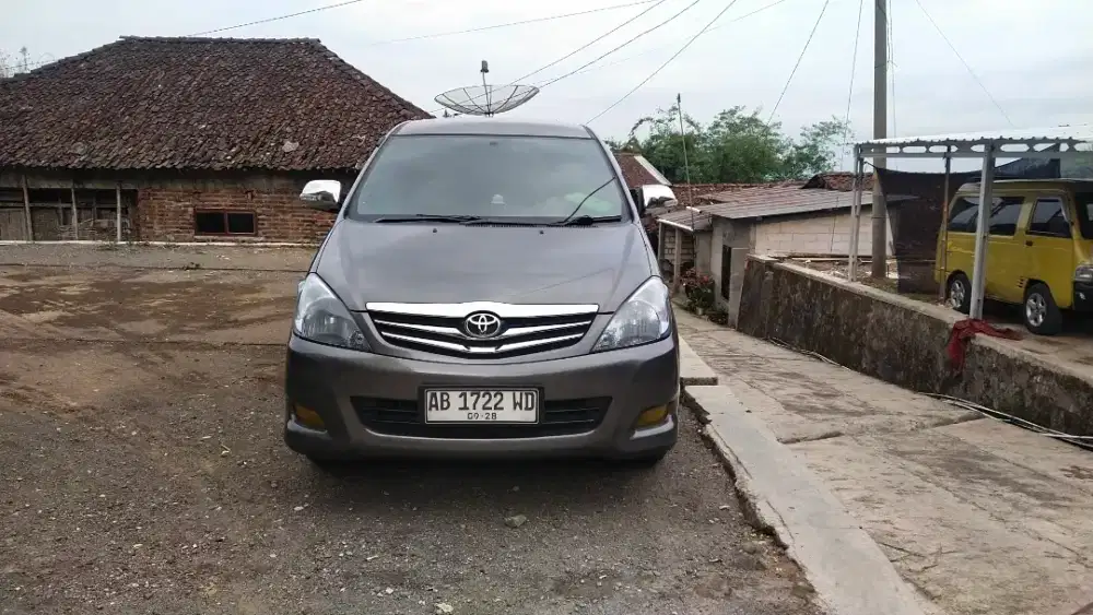 Toyota kijang inova 2.0 G M/T