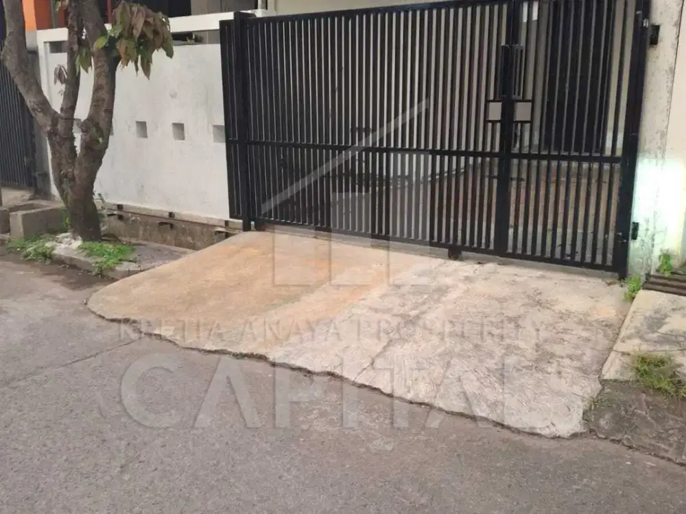 RUMAH SATU LANTAI DI TAMAN KOPO INDAH 2 PATUNG KUDA COCOK UNTUK PASANGAN MUDA