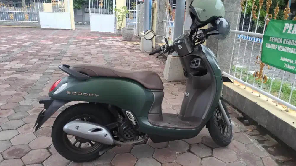 Scoopy Prestige Warna Hijau 2023