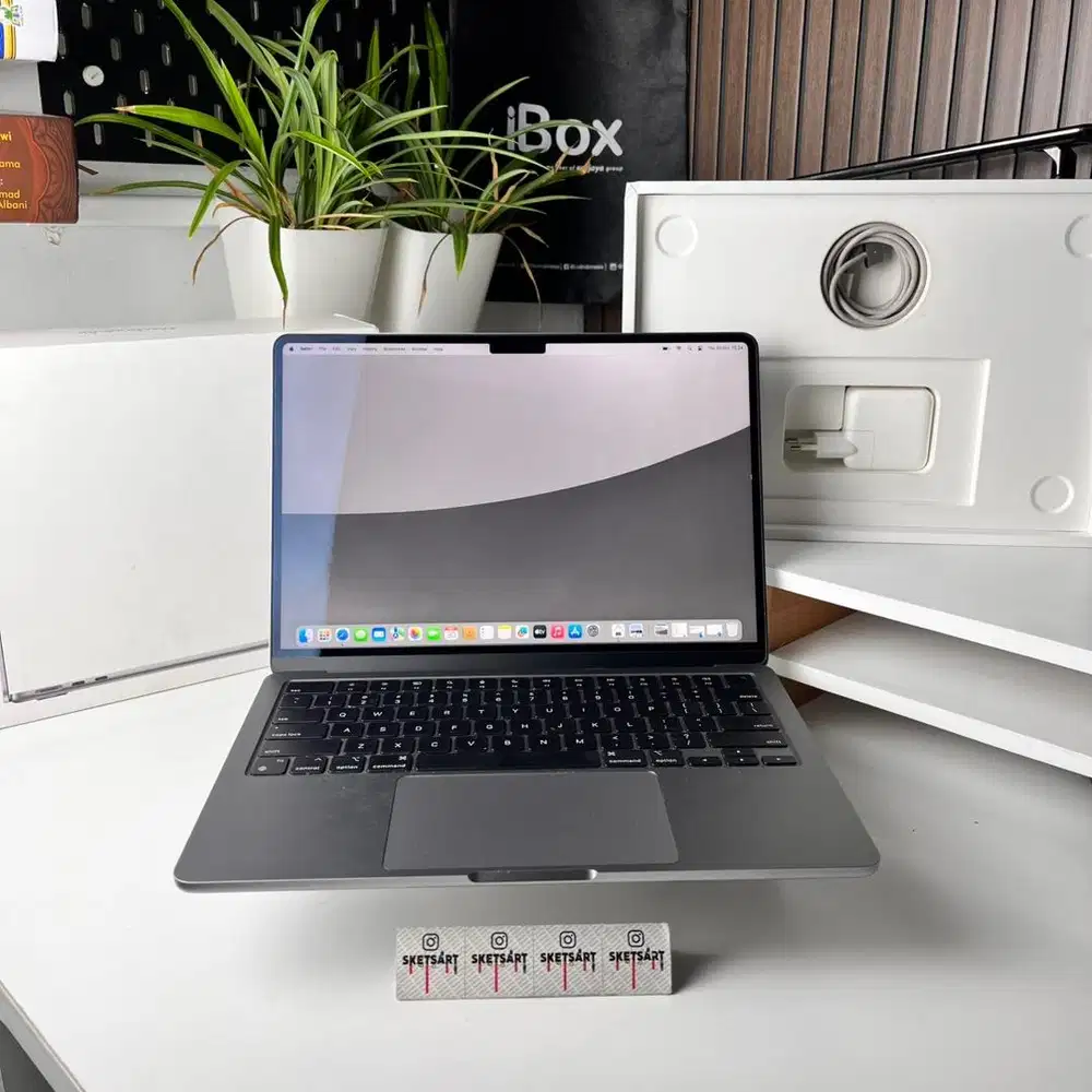 MacBook Air M2 8gb 256gb iBox Spacegray Battery Health 97%