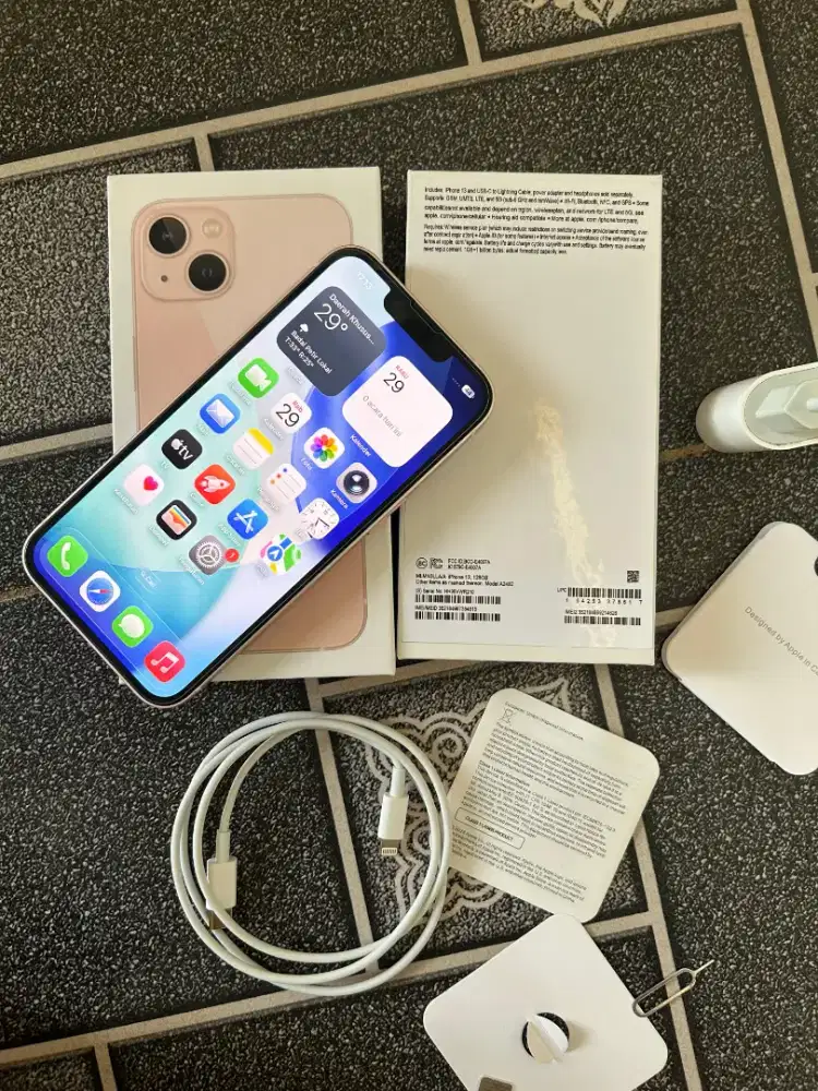 iPhone 13 128GB Pink