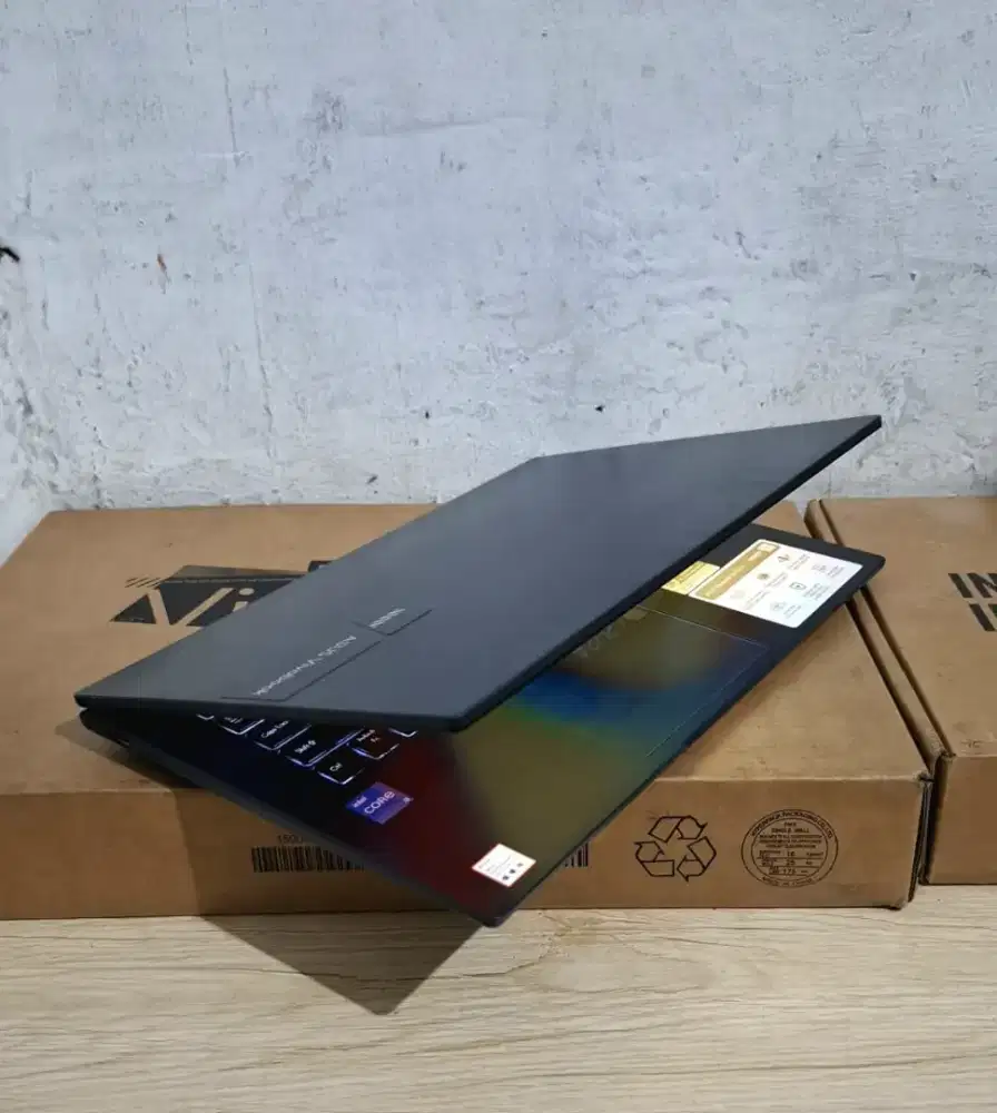 Asus Vivobook Go 14 A1404VA
Core i3 Gen 13 Ram 8 SSD 512 FHD