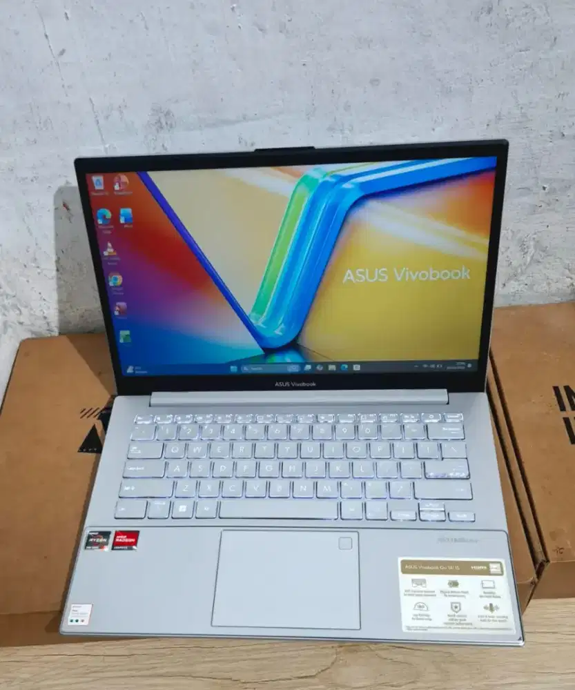 ASUS VivoBook Go E1404FA Ryzen 3 7320U Ram 8 SSD 512