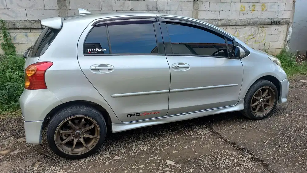 Toyota Yaris 2012 Bensin