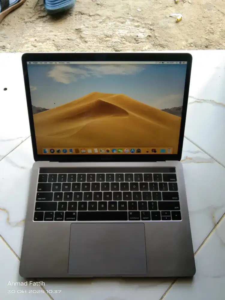 MacBook Pro 2019 i5 8/256