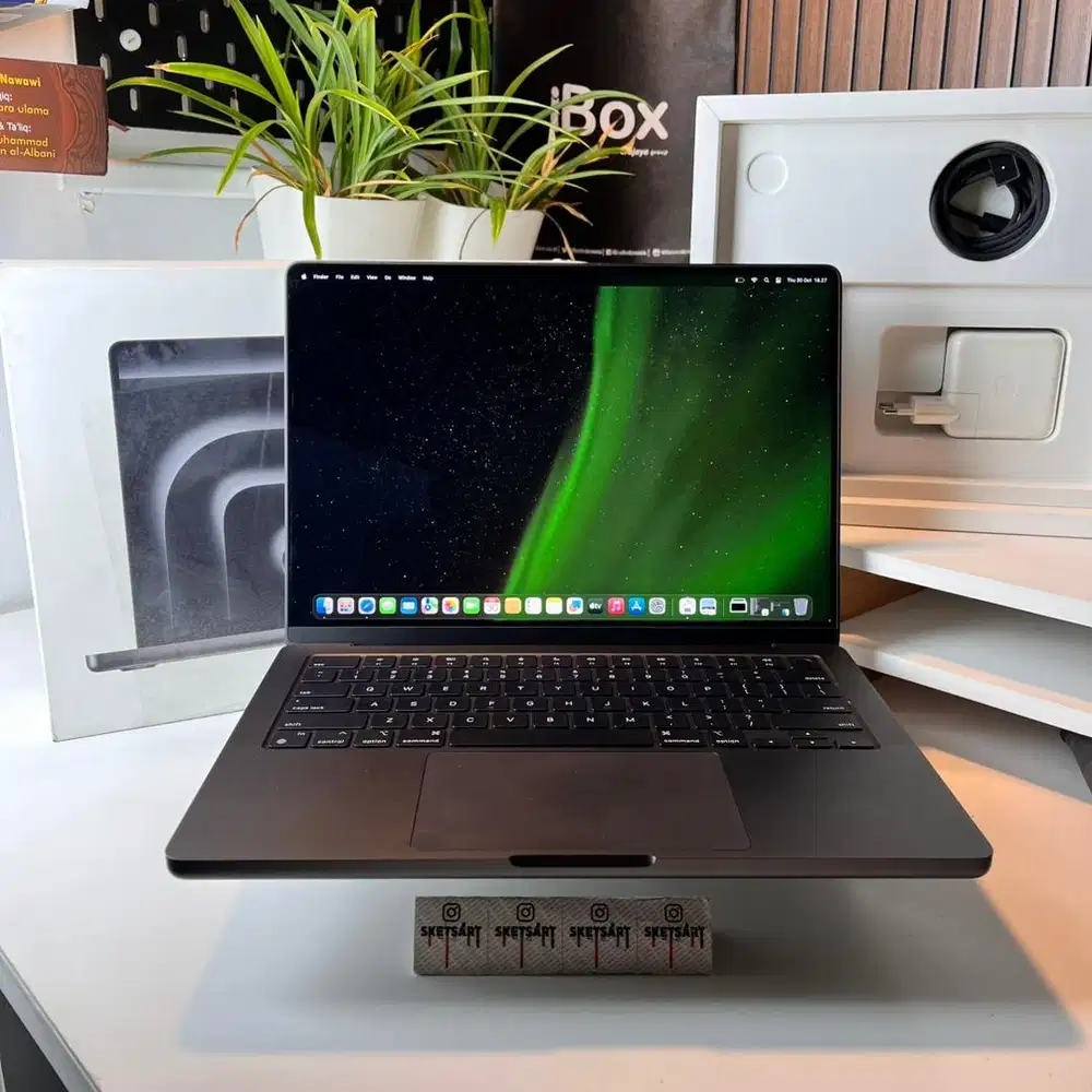 MacBook Pro M3 Pro iBox 18gb 512gb Space Black 11 Core CPU 14 inch 100