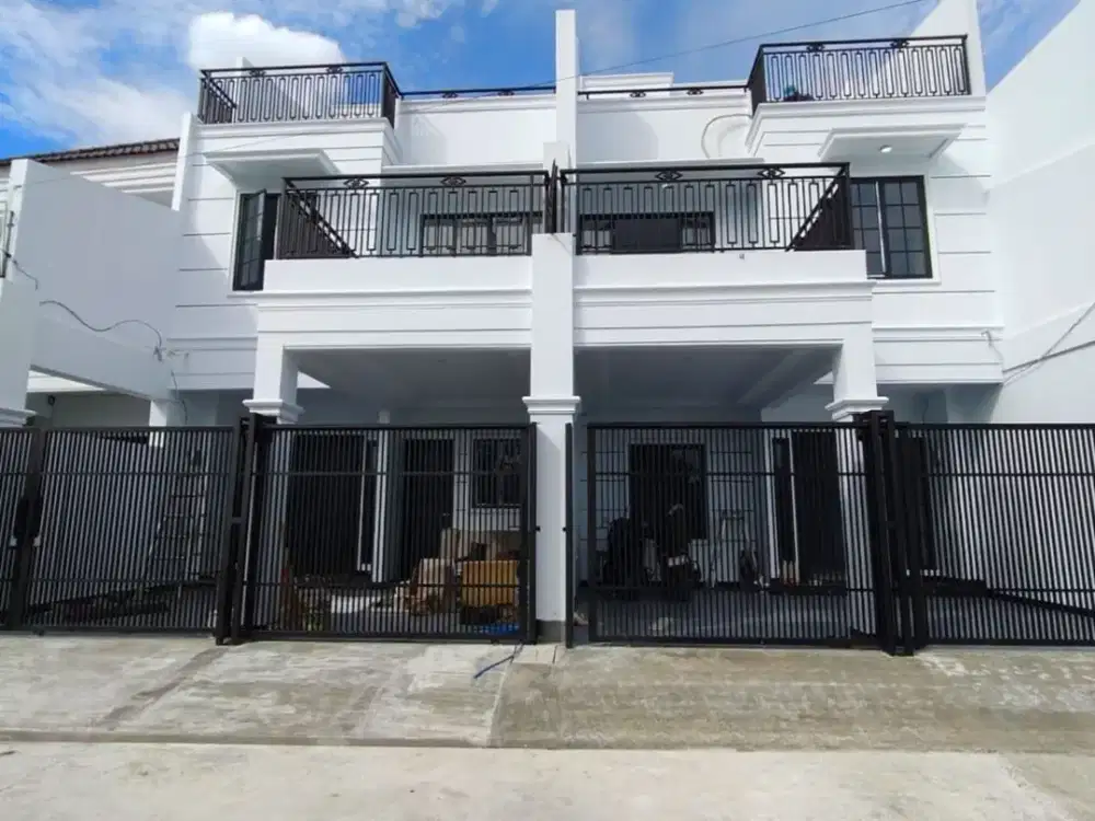 Rumah baru design classic  di pondok kelapa jakarta timur