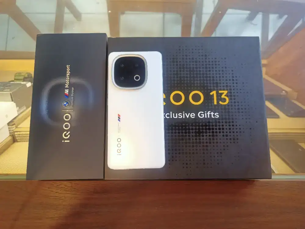 Jual Iqoo 13 16/512GB Second Mulus Fullset Garansi Aktif