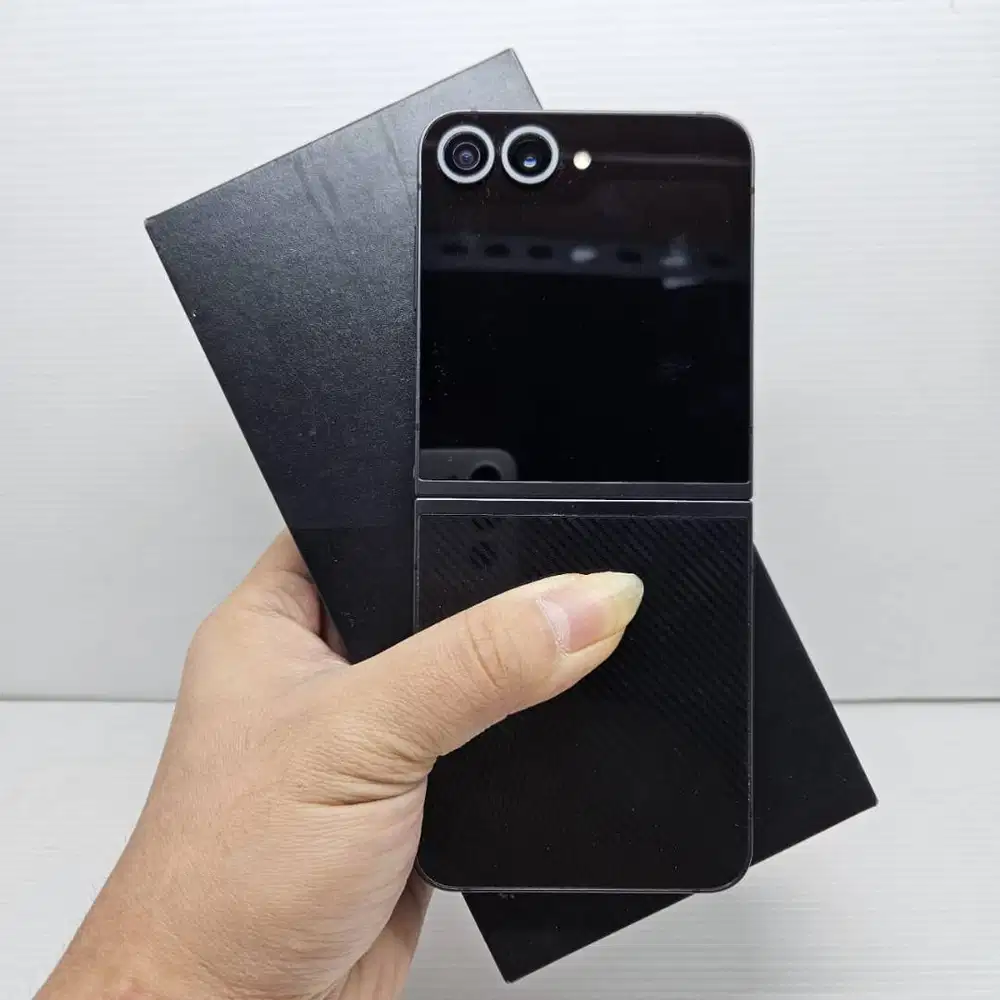 RARE EXCLUSIVE COLOR!  SAMSUNG GALAXY Z FLIP 6 5G 12/512 BLACK CRAFT