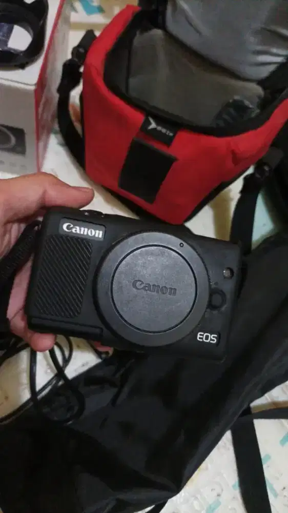 Canon EOS M100 mulpis kumplit ex permpuan mulus kaya baru