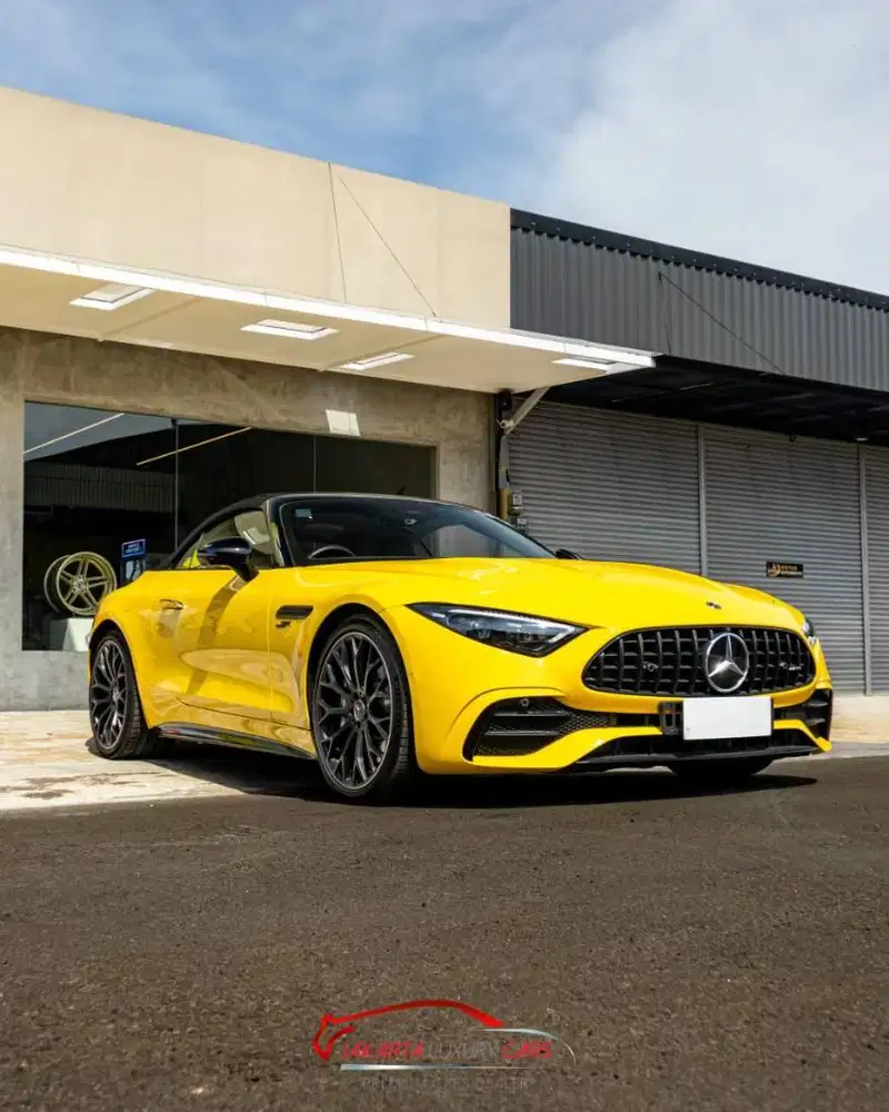 2023 Mercedes-AMG SL 43 Roadster