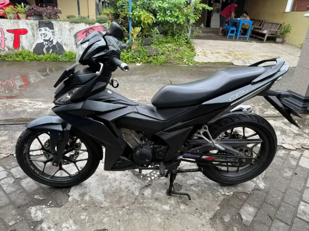 Supra GTR THN 2017 plat B Jakarta