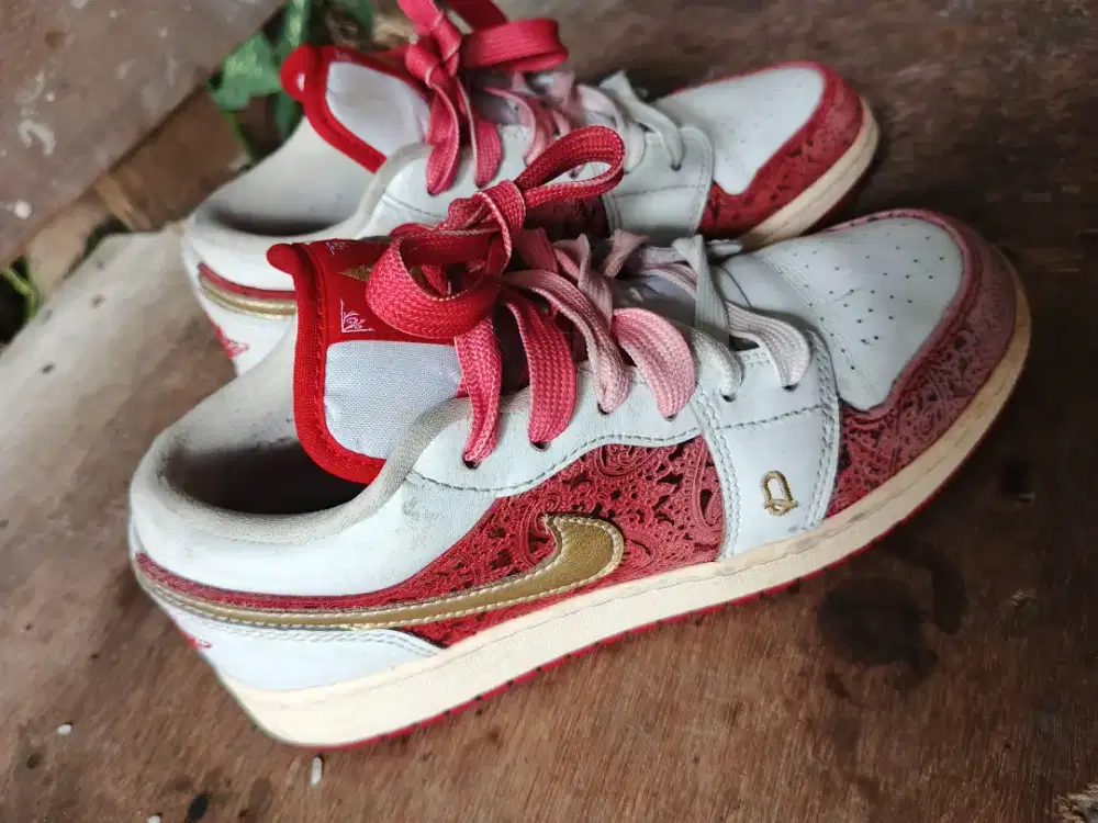 Jual Sepatu Nike Jordan 1 low original size 36,5 bisa kirim bayar cod