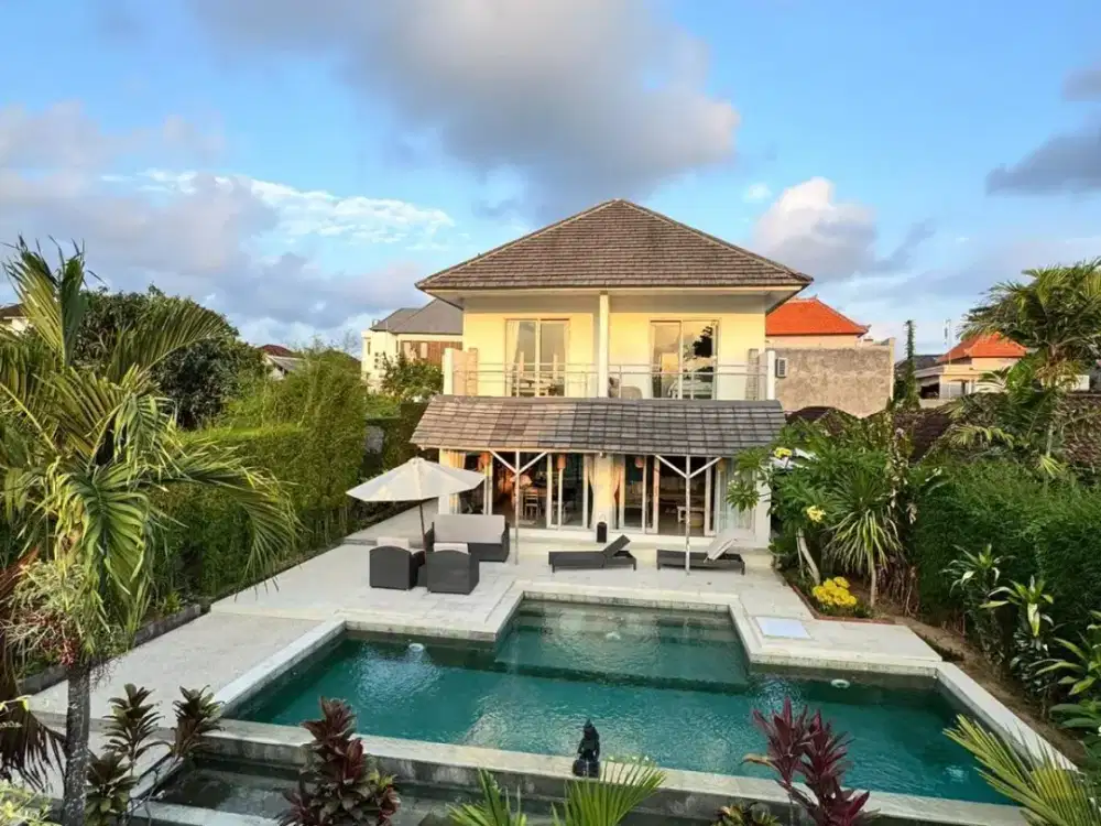 4 Bedroom Villa for sale in Kerobokan, Bali