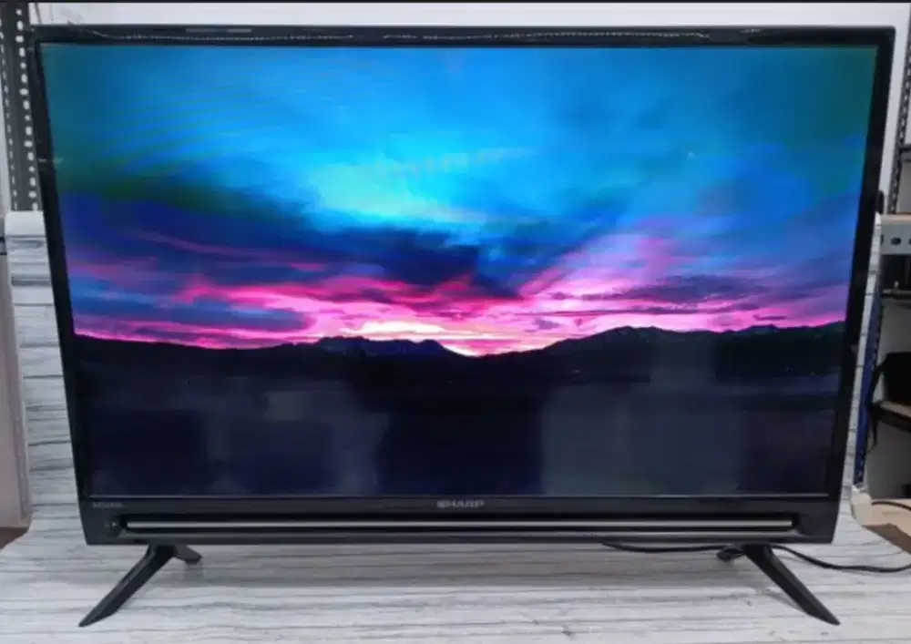 Murah TV merk sharp 32in mulus bonus stb