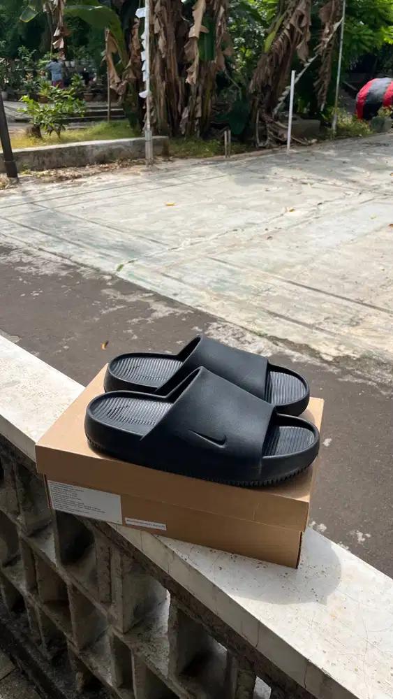 Nike Calm Men’s Slide in Black