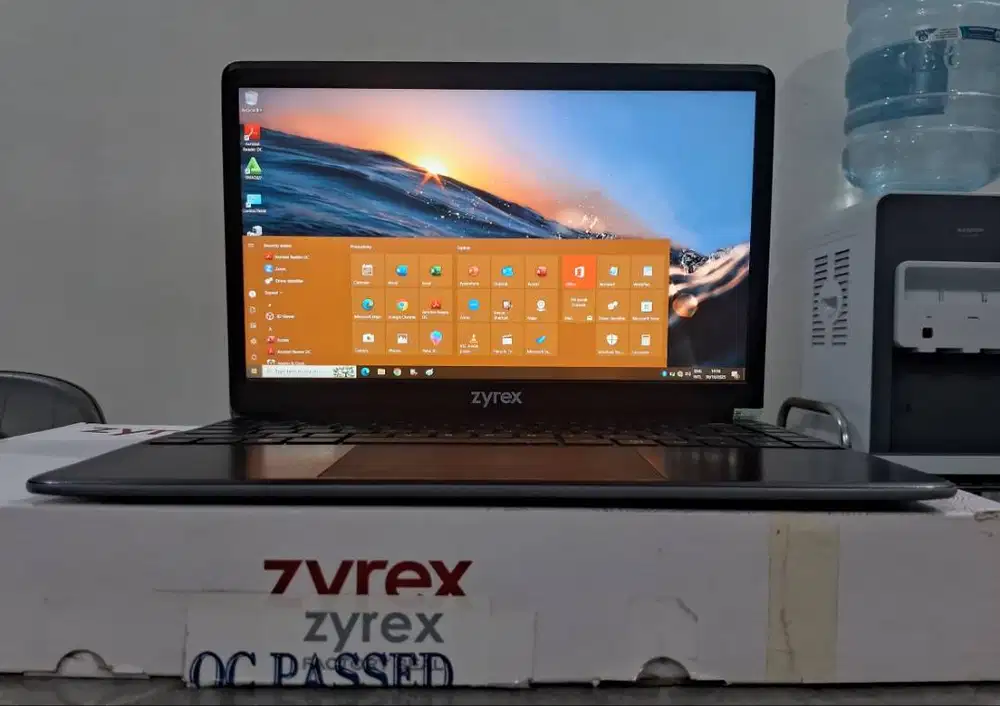 Zyrex Sky 232 N4020 4GB SSD 14in Full HD Win PRO ORI Laptop BerGaransi