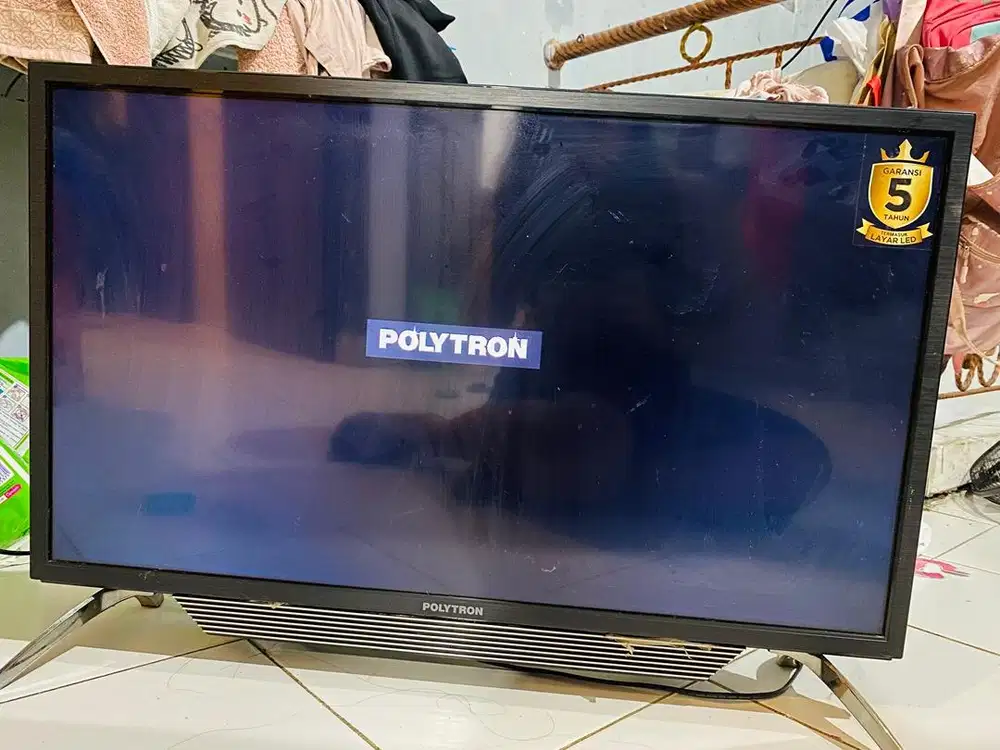 TV LCD POLYTRON 32INCH BEKAS MULUS NO MINUS