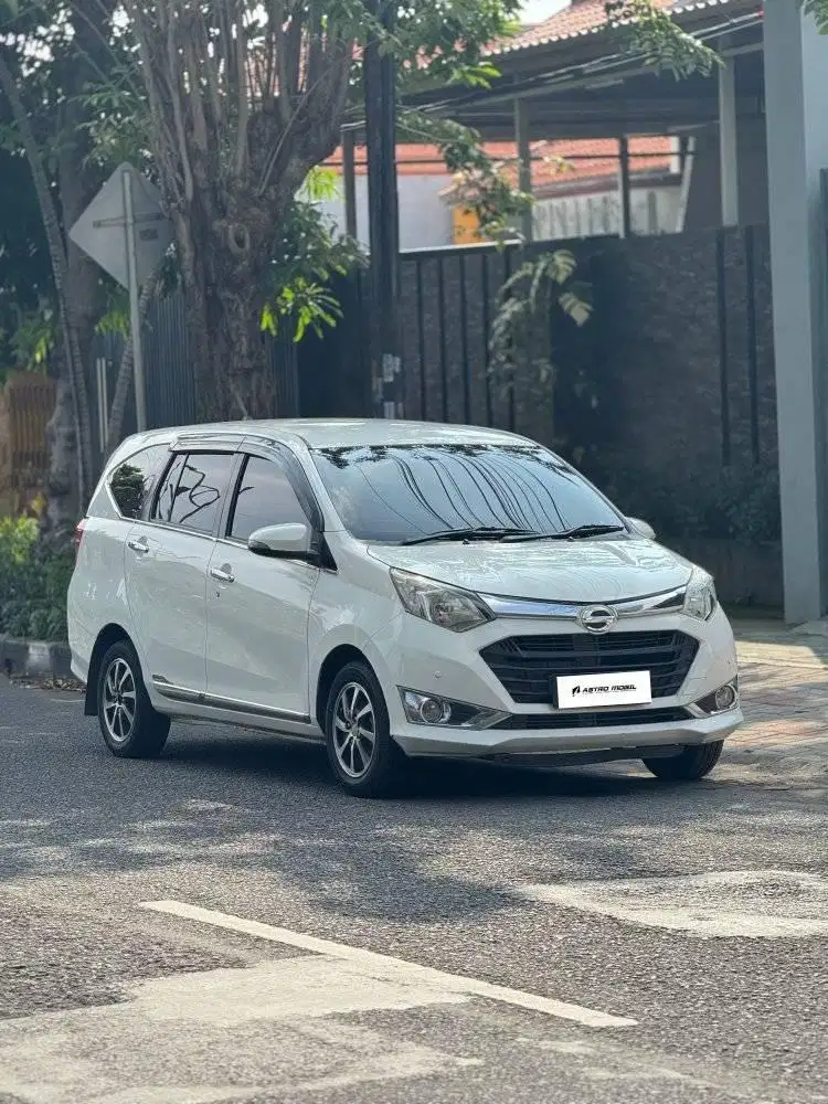 SIGRA R DELUXE 2017 / 2016 Matic Bagus Murah Kredit Bekas Surabaya